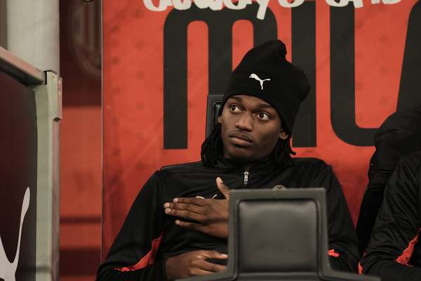 米兰球星莱奥伤情更新:初始诊断为肌肉轻微拉伤,实为比目鱼肌撕裂 米兰球星莱奥伤情更新:初始诊断为肌肉轻微拉伤,实为比目鱼肌撕裂