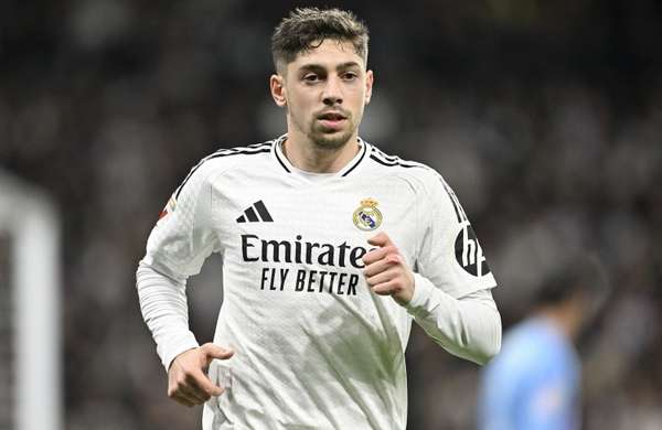 皇马欧冠首战险胜马赛 巴尔韦德：红牌打乱节奏 全力支持姆巴佩