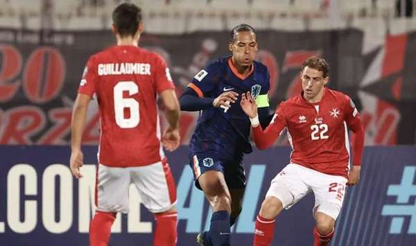 范戴克解析荷兰中路困局：密集防守下节奏掌控成难题