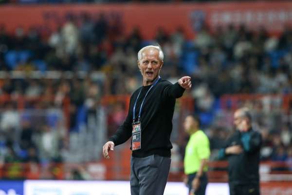 中超帅位暗流涌动 四队面临主帅更迭