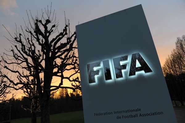 FIFA测试"出界判定"新技术 争议判罚或将终结