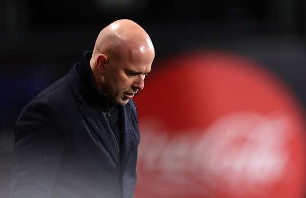 红军遭遇绝杀后迎魔鬼赛程 斯洛特能否挺过难关？